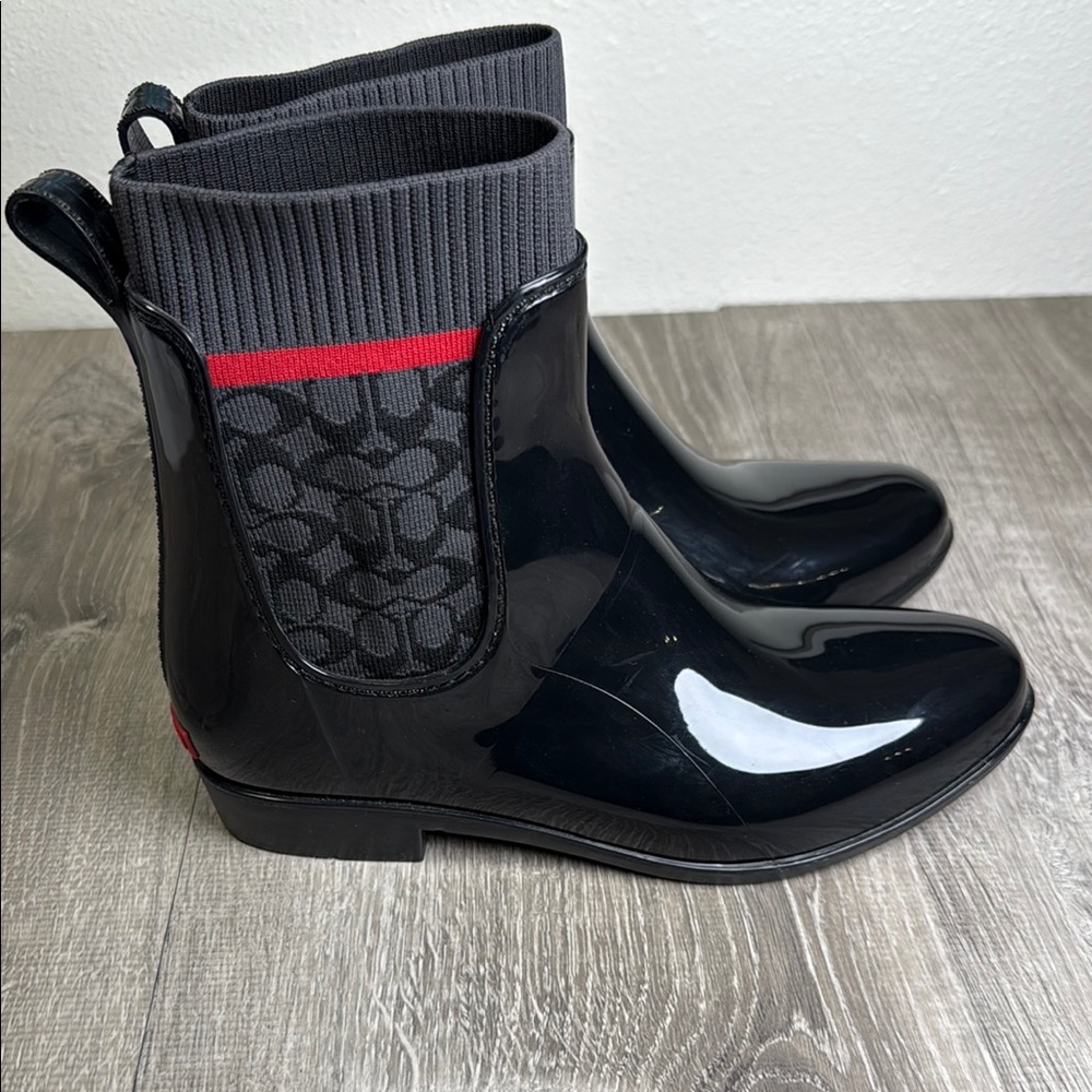 Glossy Black Ankle Boots with Red and Gray Detail - Picture 2 of 6